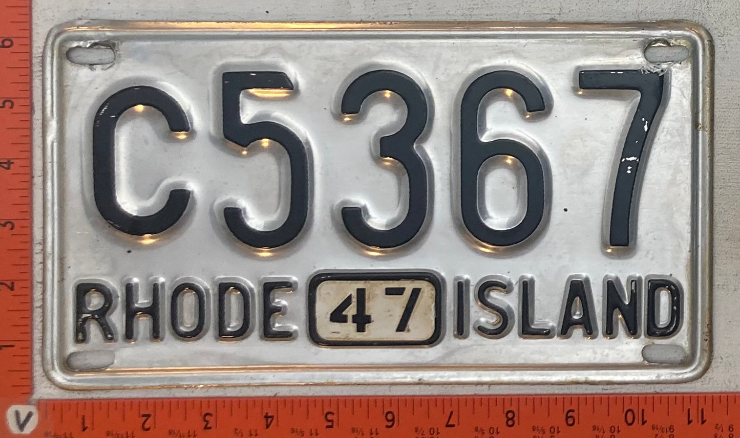 1947 Rhode Island #C5367 Passenger License Plate