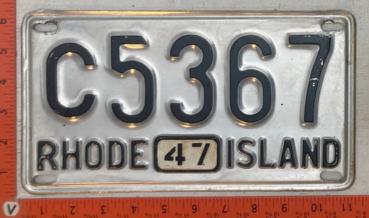 1947 Rhode Island #C5367 Passenger License Plate