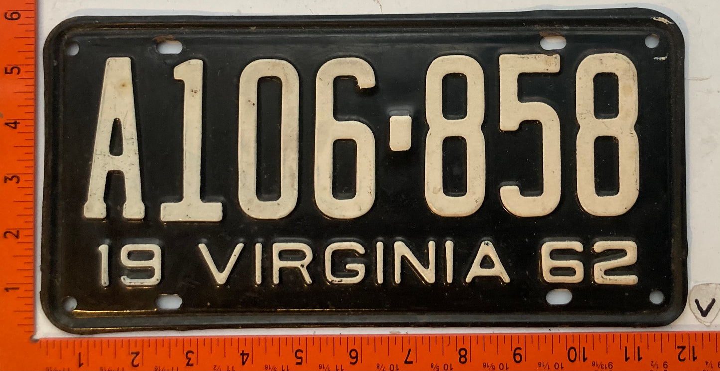 1962 Virginia #A106-858 Passenger License Plate