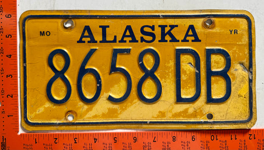 undated Alaska #8658 DB Truck License Plate (Crafter)