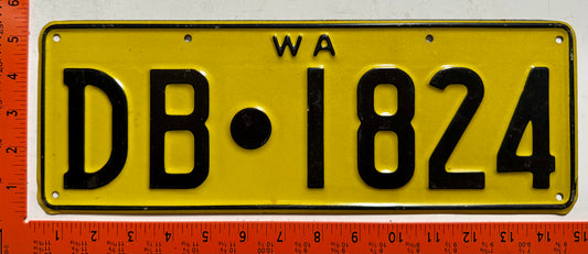 1978 base Western Australia #DB-1824 Passenger License Plate