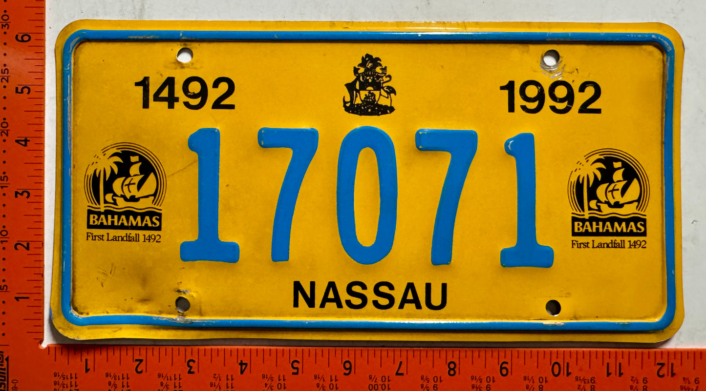 1992 Nassau, Bahamas #17071 Passenger License Plate