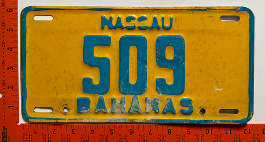 1981 base Nassau, Bahamas #509 Passenger License Plate