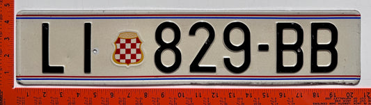 1992 issue Bosnia #LI 829-BB Passenger License Plate