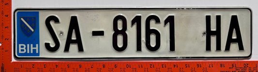 1995 issue Bosnia #SA-8161 HA Passenger License Plate