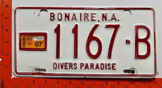 1987 Bonaire #1167-B Passenger License Plate