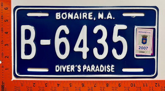 2007 Bonaire #B-6435 Passenger License Plate