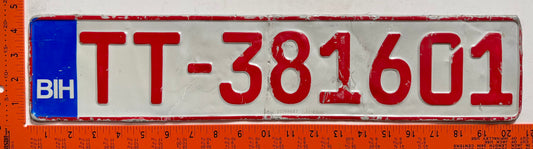undated Bosnia #TT-381601 Temporary License Plate