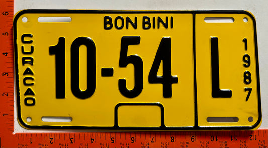 1987 Curacao #10-54 L Passenger License Plate