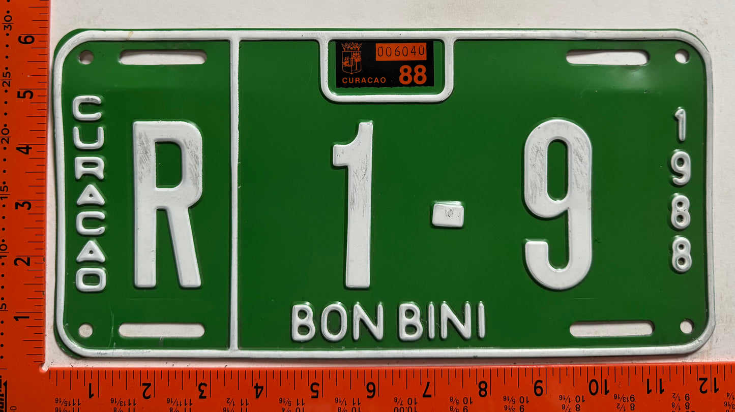 1988 Curacao #R 1-9 Rental License Plate