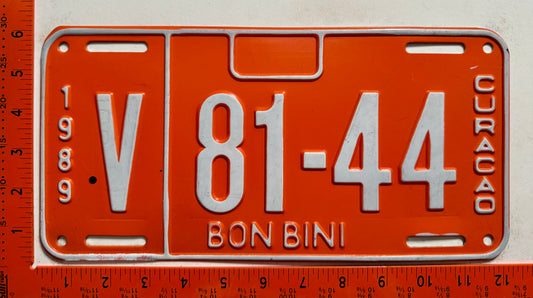 1989 Curacao #V 81-44 Commercial Error or Paint Test License Plate