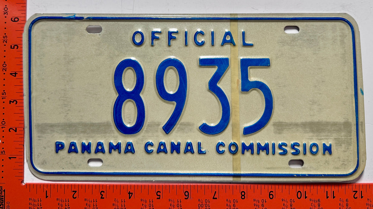 undated Panama Canal Commission #8935 Passenger License Plate