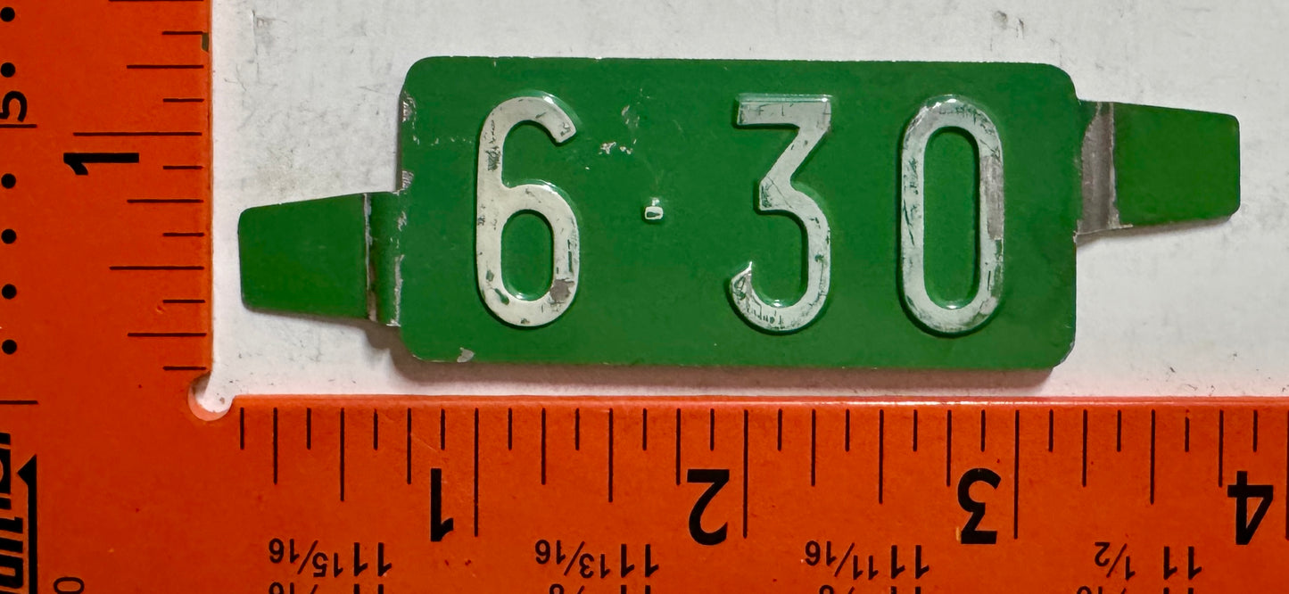 Delaware 6-30 Passenger License Plate Date Tab