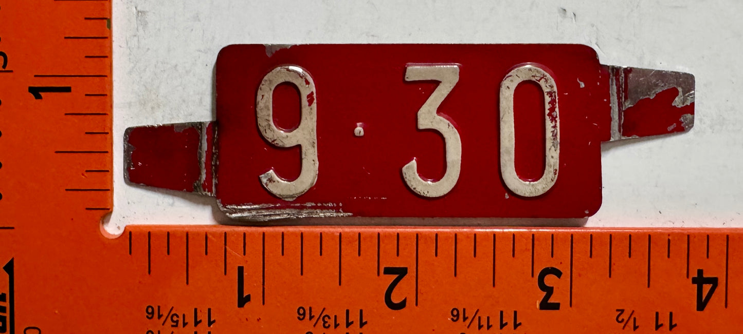 Delaware 9-30 Passenger License Plate Date Tab