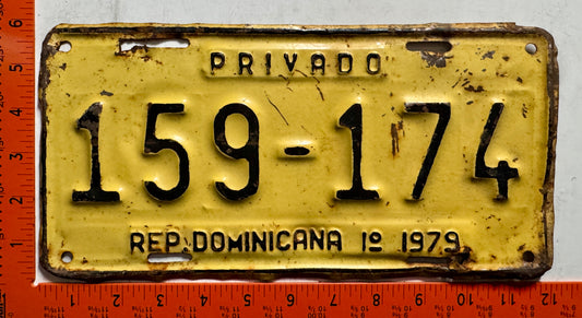 1st half 1979 Dominican Republic #159-174 Passenger License Plate