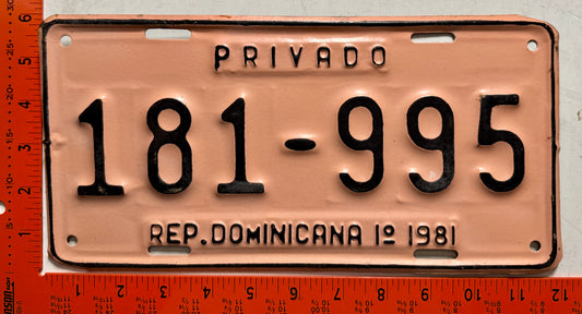 1st half 1981 Dominican Republic #181-995 Passenger License Plate