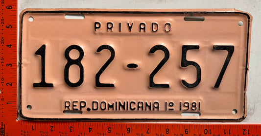 1st half 1981 Dominican Republic #182-257 Passenger License Plate
