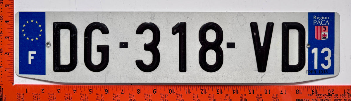 2009 series France #DG-318-VD Passenger License Plate