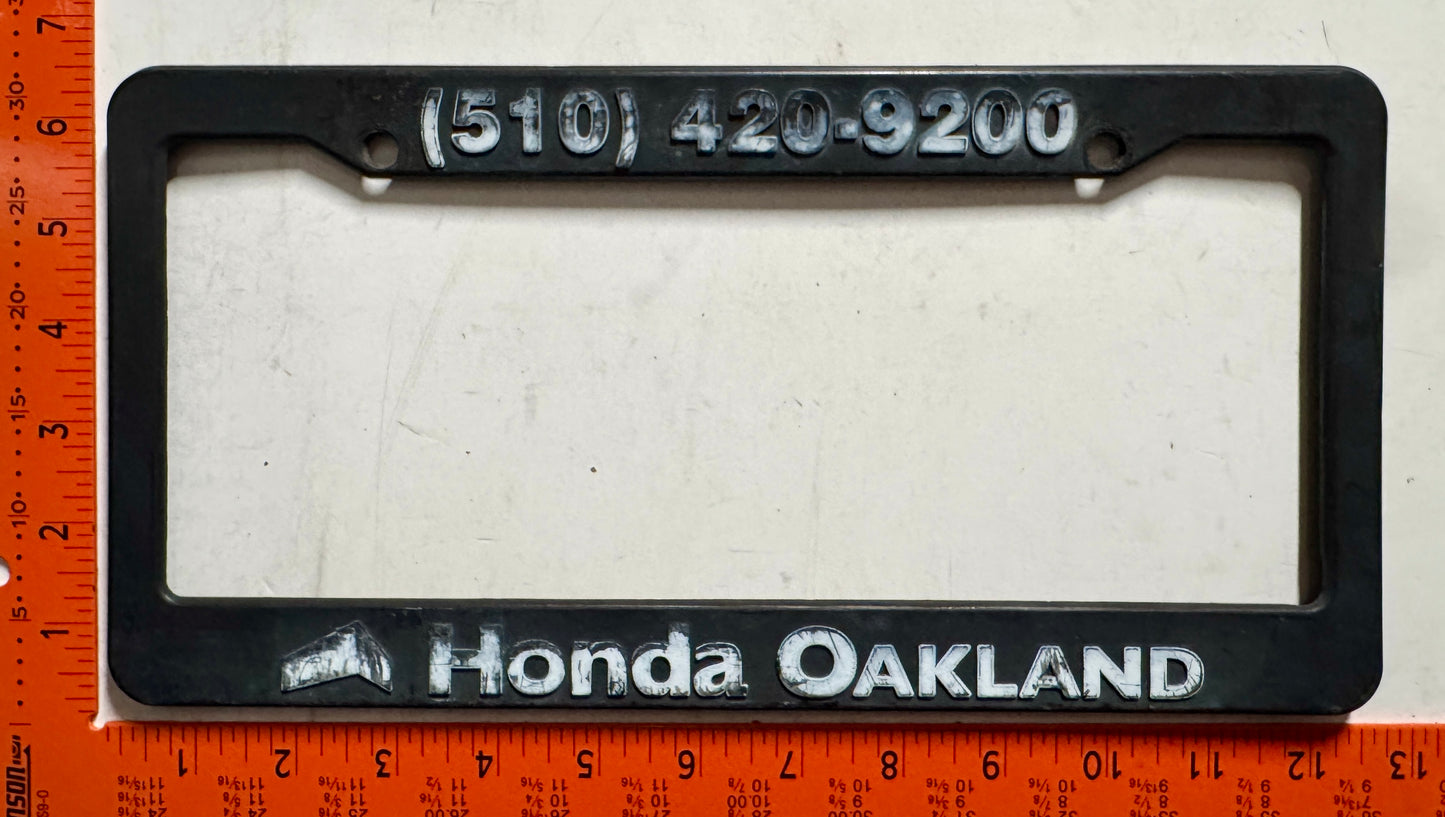 Honda Oakland, California License Plate Frame