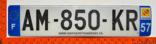 2009 series France #AM-850-KR Passenger License Plate
