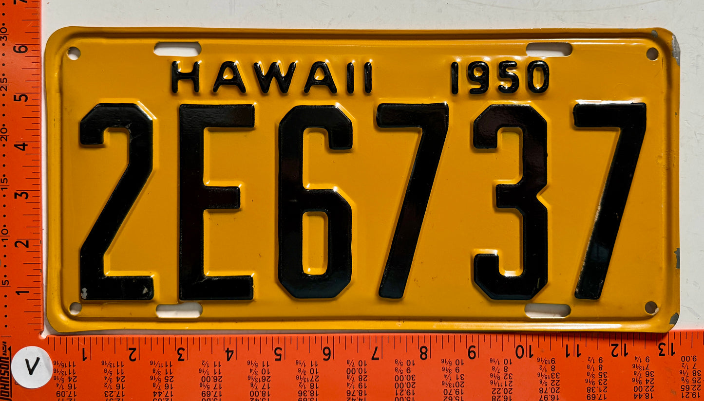 1950 Hawaii #2E6737 Passenger License Plate