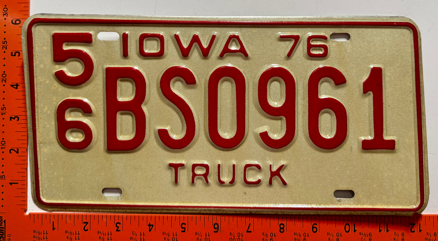 1976 Iowa #5/6 BS0961 Truck License Plate