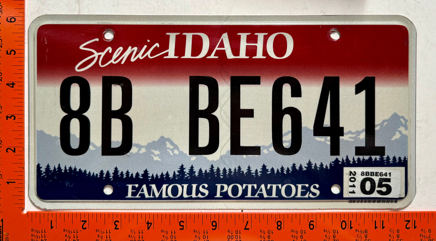 2011 Idaho #8B BE641 Passenger License Plate