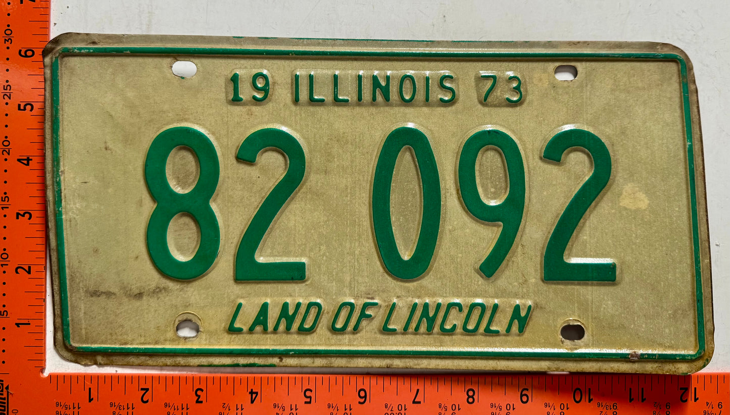 1973 Illinois #82 092 Passenger License Plate (Crafter)