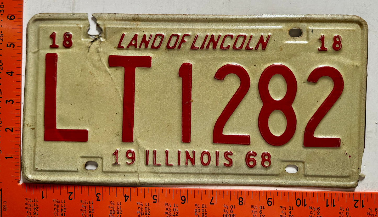 1968 Illinois #LT1282 Passenger License Plate (Crafter)