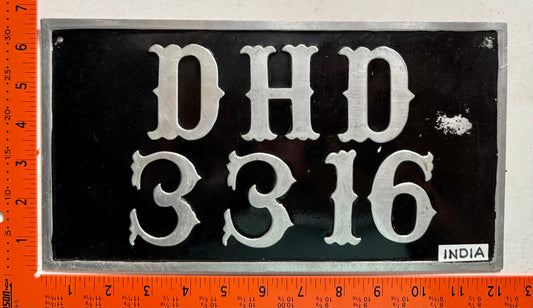 undated India #DHD/3316 Passenger License Plate