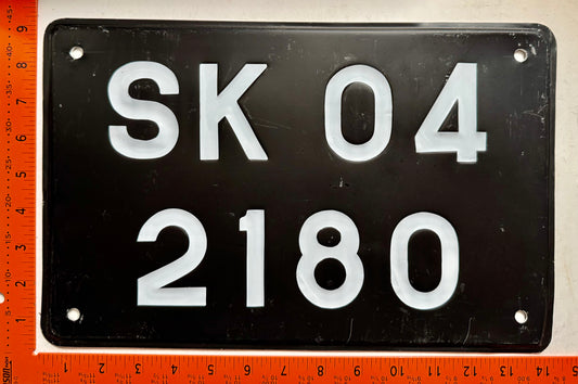 undated India #SK 04/2180 Passenger License Plate