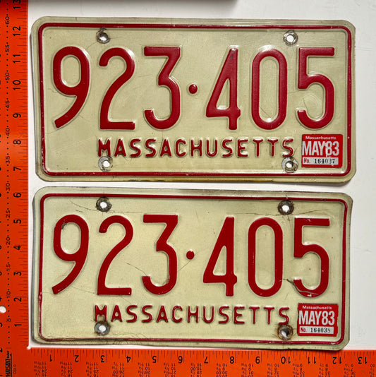 1983 Massachusetts #923-405 Passenger License Plate Pair