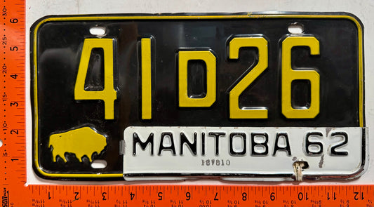 1962 Manitoba #41D26 Passenger License Plate