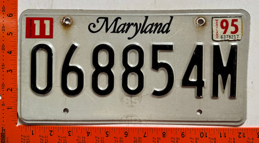 1995 Maryland #068854M MPV License Plate