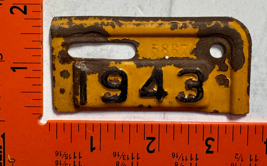 1943 Maryland #58671 Passenger License Plate Date Tab