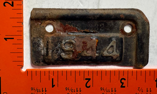 1944 Maryland #831332 Passenger License Plate Date Tab