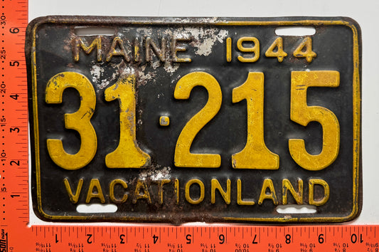 1944 Maine #31-215 Passenger License Plate