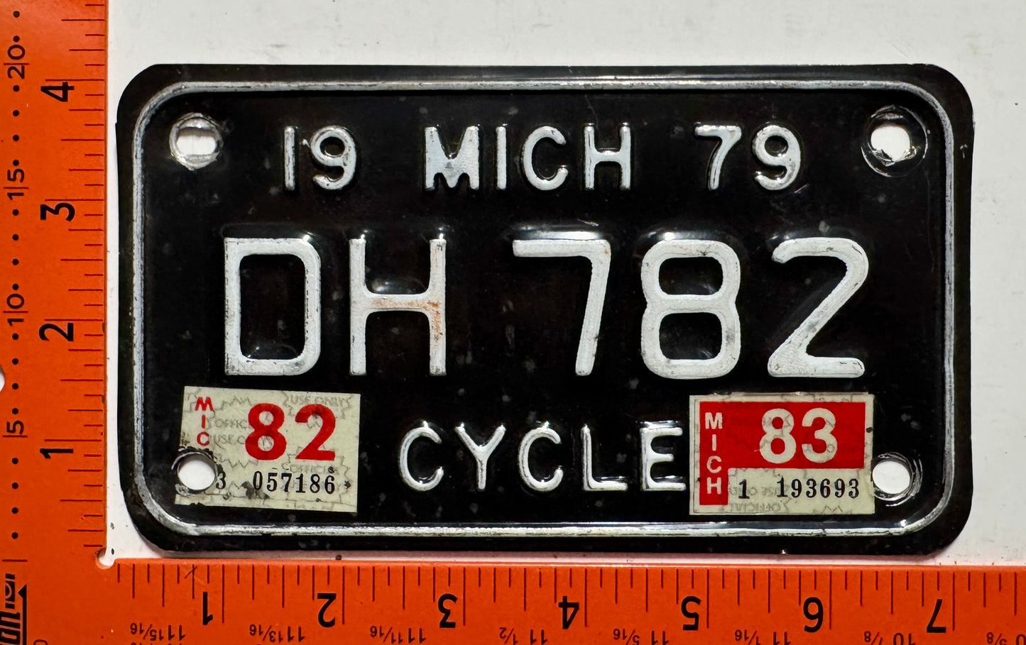 1982/1983 Michigan #DH 782 Motorcycle License Plate
