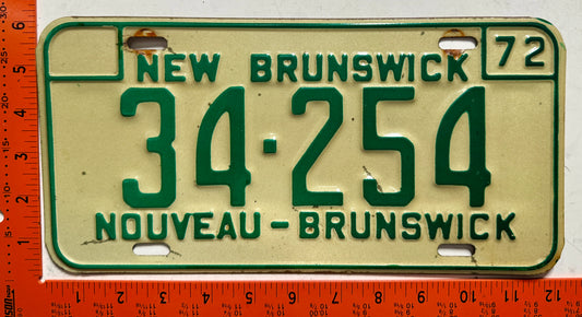 1972 New Brunswick #34-254 Passenger License Plate