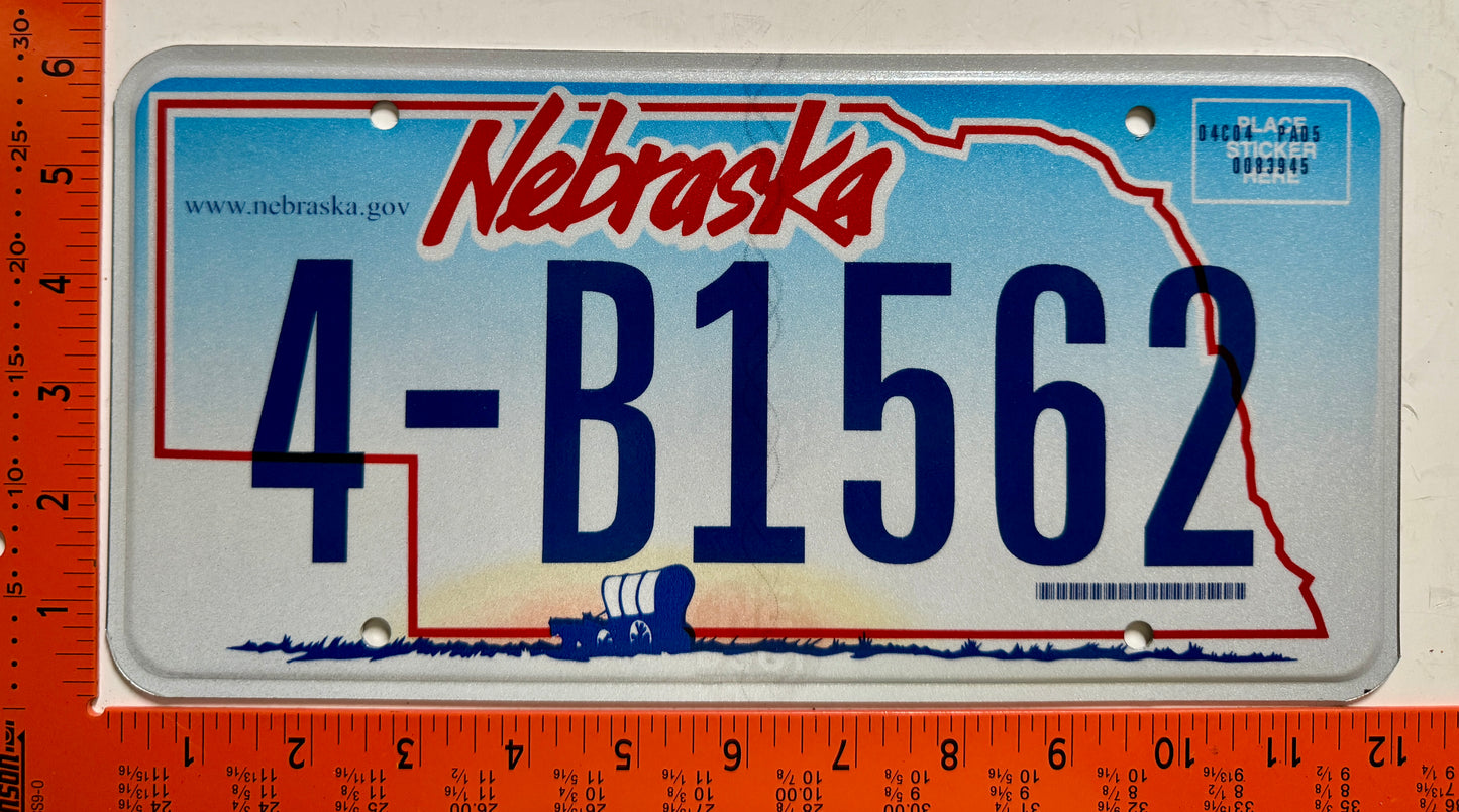 2005 base Nebraska #4-B1562 Passenger License Plate