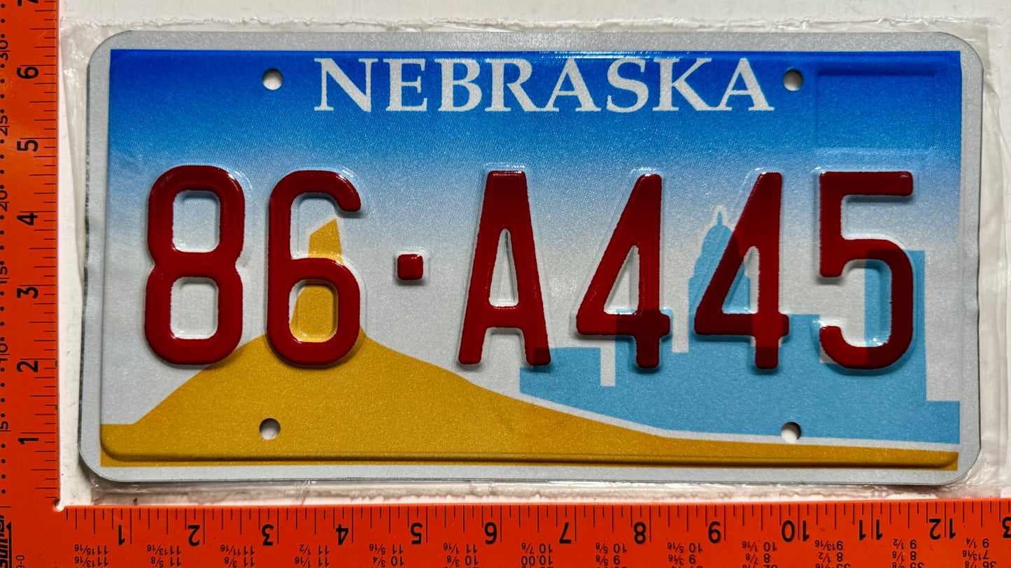 1999 base Nebraska #86-A445 Passenger License Plate
