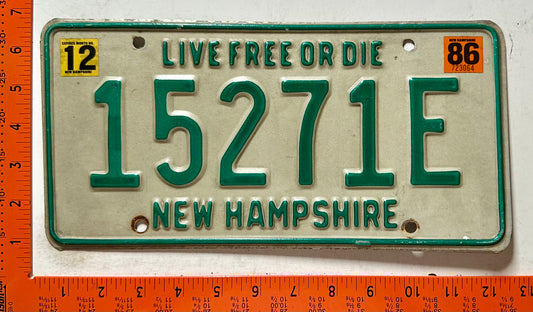 1986 New Hampshire #15271E Passenger License Plate