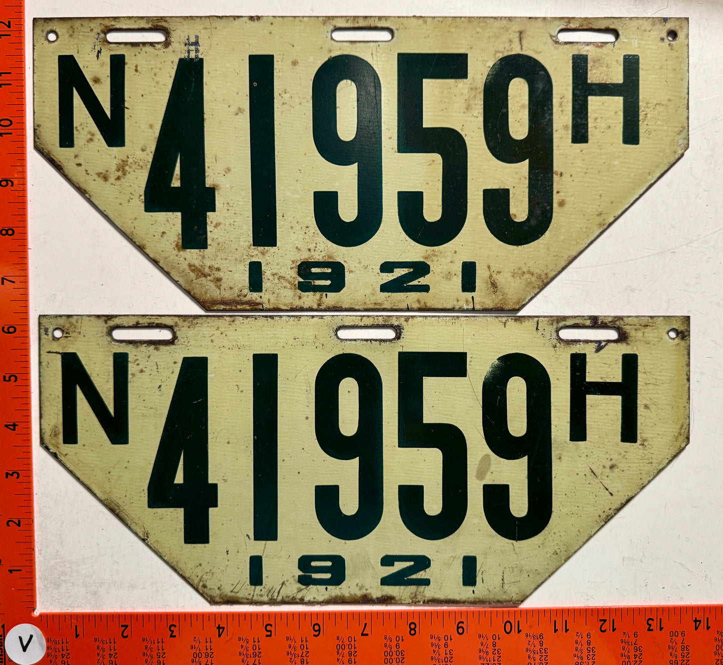1921 New Hampshire #41959 Non-Resident License Plate (Pair)