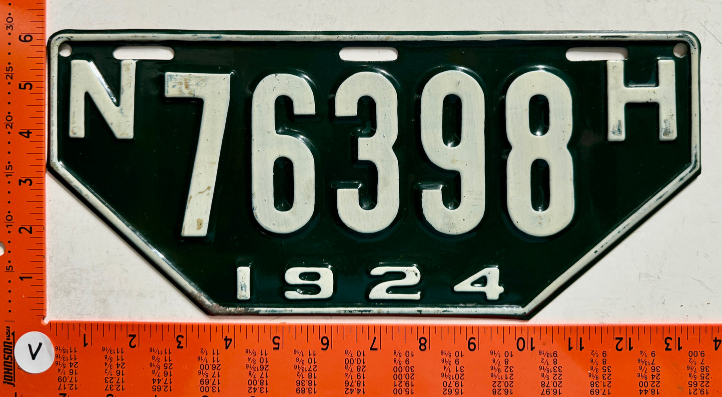 1924 New Hampshire #76398 Non-Resident License Plate
