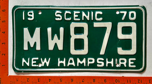 1970 New Hampshire #MW879 Passenger License Plate