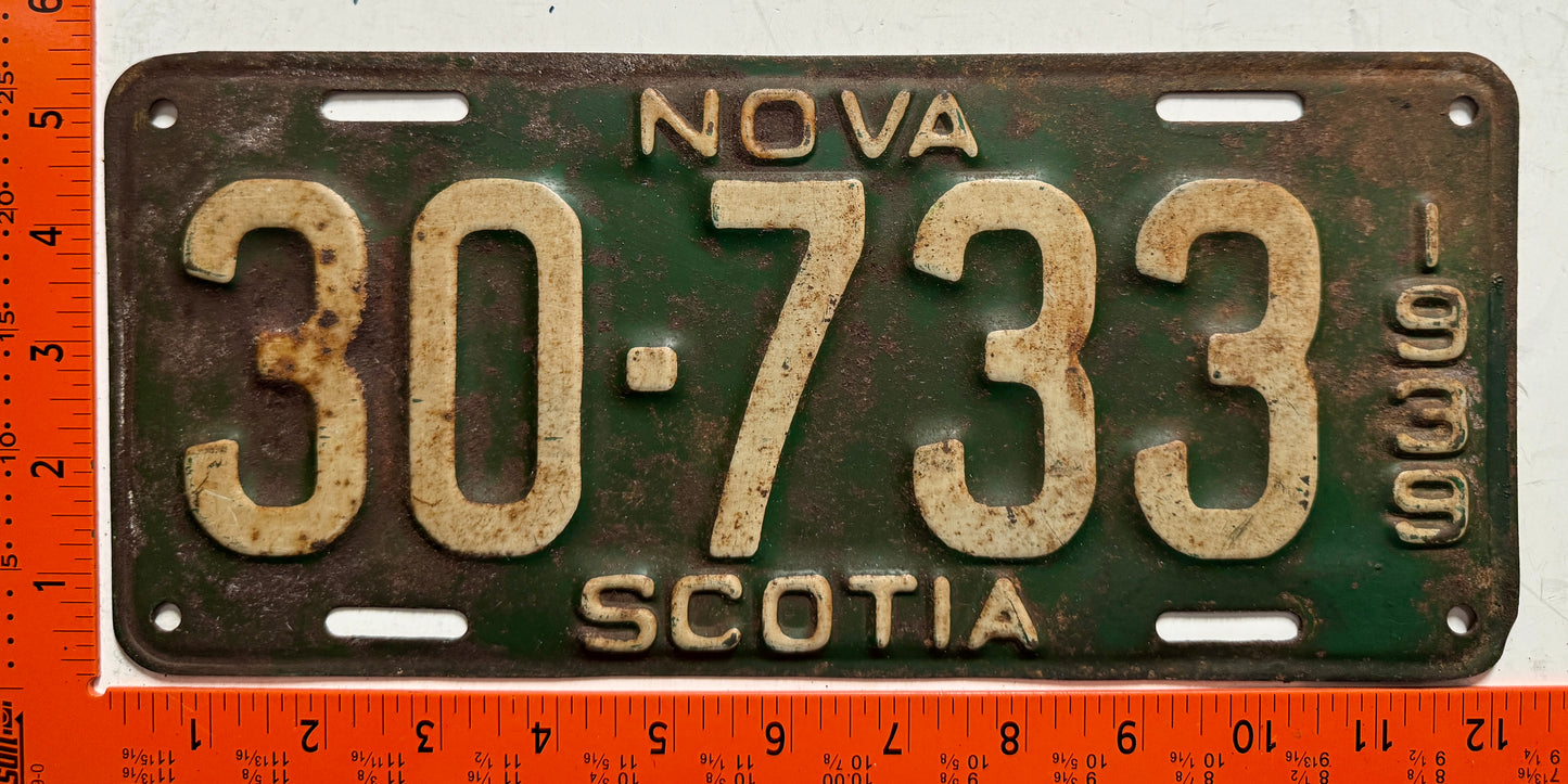 1939 Nova Scotia #30-733 Passenger License Plate