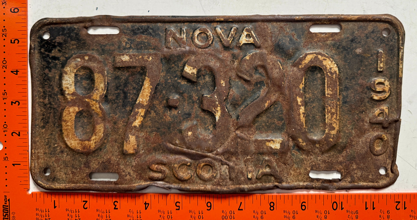 1940 Nova Scotia #87-320 Passenger License Plate