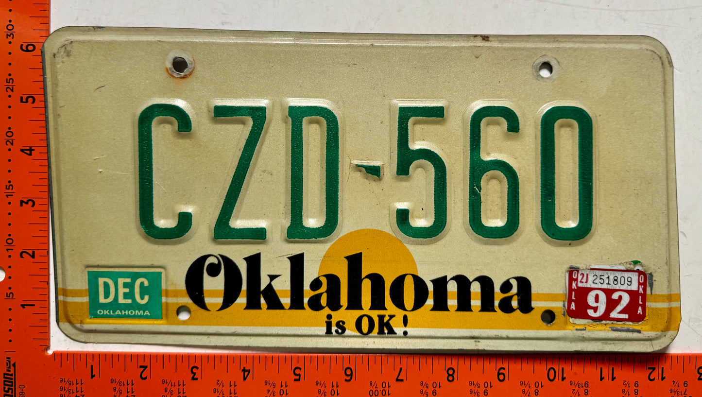 1992 Oklahoma #CZD-560 Passenger License Plate