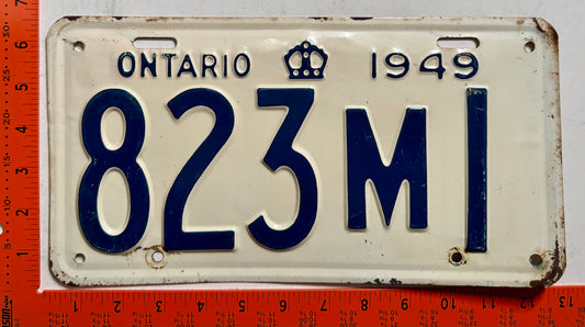 1949 Ontario #823M1 Passenger License Plate