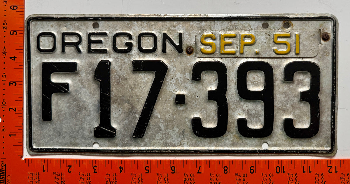 1951 Oregon #F17-393 Farm Truck License Plate